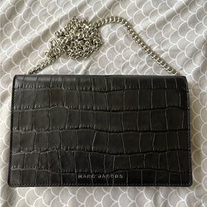 NWT - Marc Jacobs Black leather croc embossed Bag with metal chain